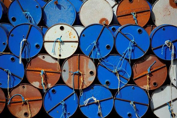 فراوری نفت خام آمریکا به رکورد 2ساله نزدیک شد، قیمت نفت افت کرد