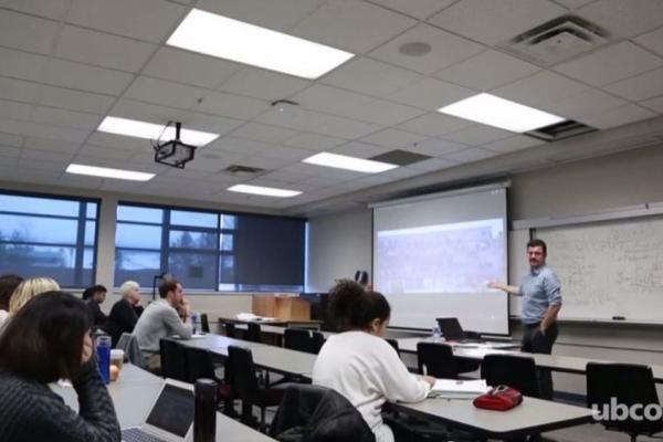 تدریس واحد کریس رونالدو در دانشگاه کانادا
