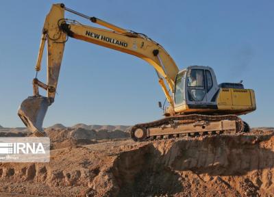 خبرنگاران اجرای عملیات آسفالت ریزی در 2700 کیلومتر از راه های اصلی کشور