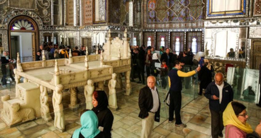 موزه ها کارت عزا و عروسی توزیع می کنند؟ موزه ها کارت عزا و عروسی توزیع می نمایند؟