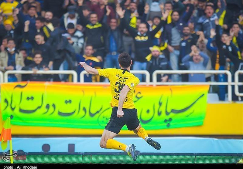 ولسیانی با سپاهان تمدید کرد ولسیانی با سپاهان تمدید کرد