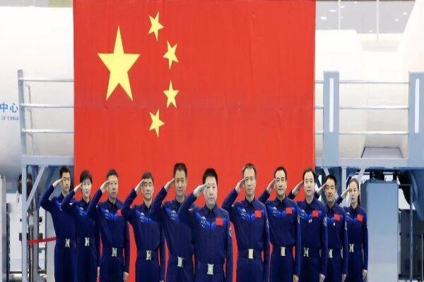 18 فضانورد چینی به مدار زمین می فرایند