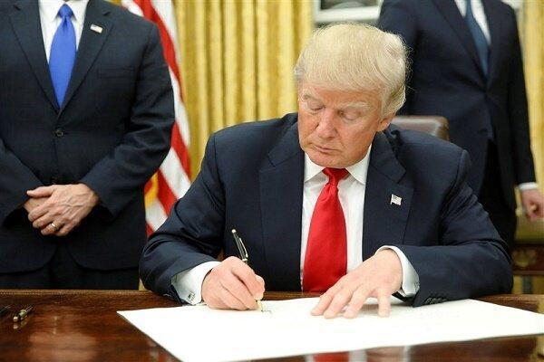 ترامپ فرمانی را برای ممنوعیت سرمایه گذاری درشرکتهای چینی امضا کرد