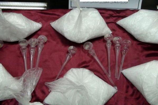 انهدام باند مواد مخدر و کشف 62 کیلو شیشه در مشهد