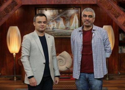 (عکس) مجری برنامه عادل فردوسی&zwnjپور، مهمان سروش صحت شد