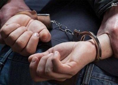 خبرنگاران کسی که در شیراز بالای سر مقتول نشست تا دستگیر شود