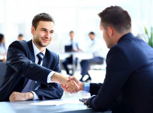 چگونه با یک رئیس بد کنار بیاییم؟ چگونه با یک رئیس بد کنار بیاییم؟