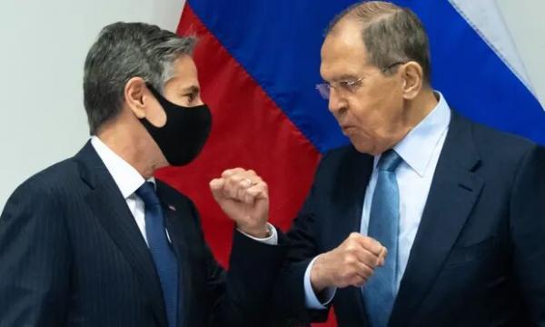 اولین رویارویی لاوروف و بلینکن و تاکید بر حل اختلافات روسیه-آمریکا