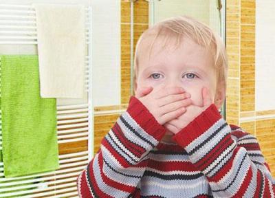 وقتی کودک دچار تهوع و استفراغ می گردد، چه کنیم؟