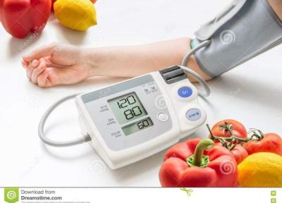 تغذیه سالم برای کاهش فشار خون ، مبتلایان به فشار خون بالا چه باید بخورند
